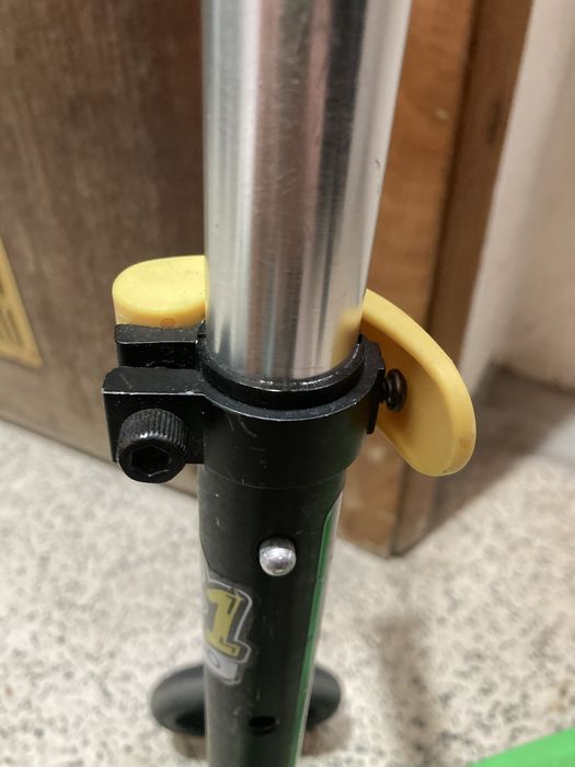 Trotinete criança pequena