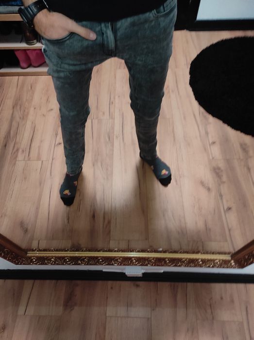 Spodnie męskie jeans Bershka 38