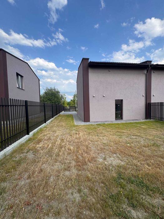 Продаж котеджів смт. Запитів. БЕЗ КОМІСІЇ.