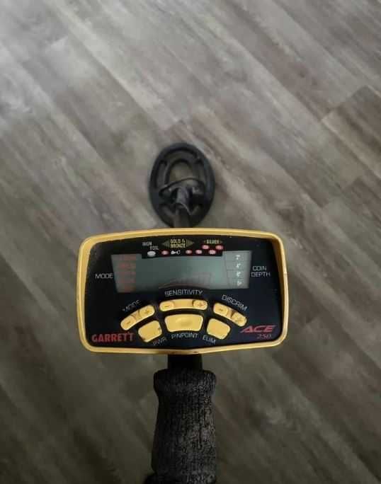 Металошукач Garrett Ace 250 бу Металлоискатель
