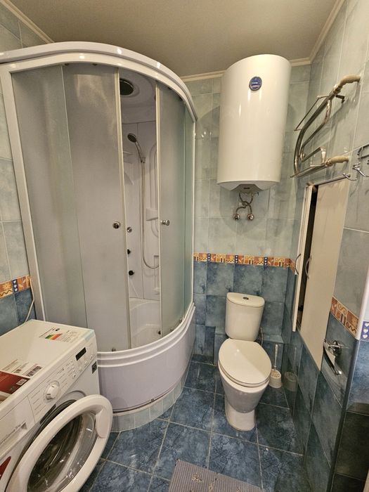 Продажа 3 ком. квартиры в Новострое по пр. Аэрокосмическом с ремонтом.