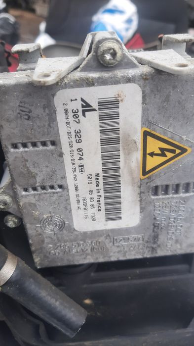 lampa przednia lewa  ksenon xenon BMW e46 lift FL