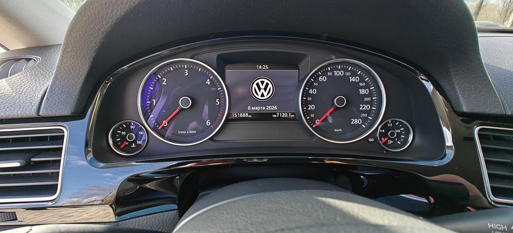 Volkswagen Touareg 3.0 tdi (ОФІЦІЙНЕ АВТО)