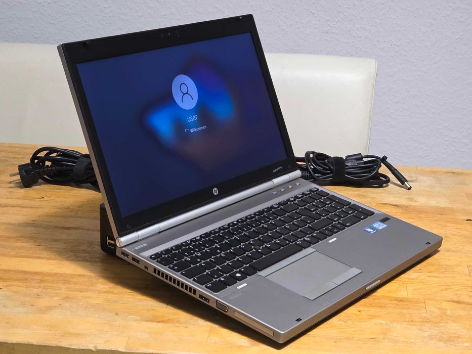 Ноутбук HP EliteBook 8570p, Intel Core i5, 8/128 SSD + док-станція.