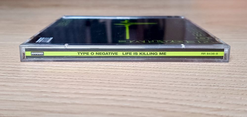 Type O Negative - Life Is Killing Me 2xCD Limited Edition
