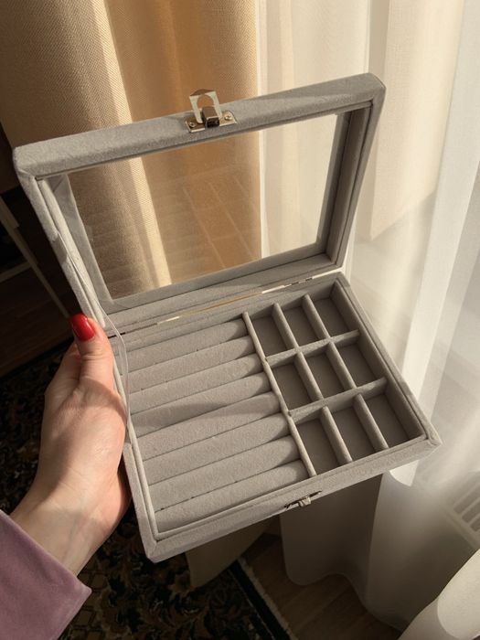 Коробка для прикрас ,органайзер