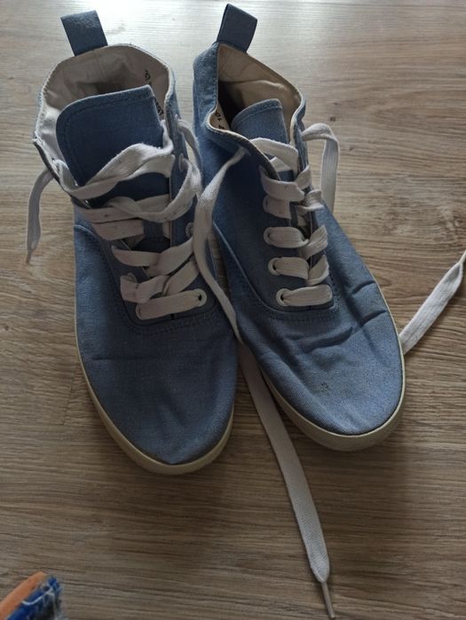 Trampki wysokie niebieskie