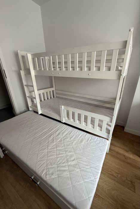 Łożko piętrowe marki Interbeds