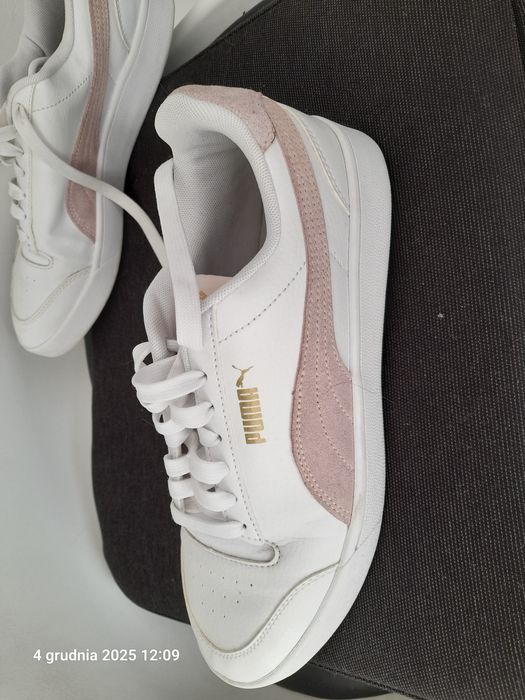 Buty damskie sneakersy.