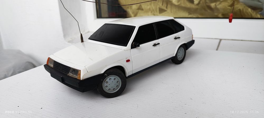 Продам игрушку Ваз 2109 на радиоуправлении ГНОМ 3