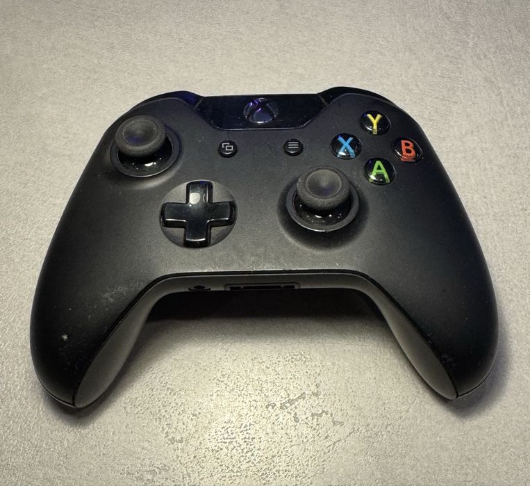 Pad Xbox One 100% Sprawny stan bardzo ładny