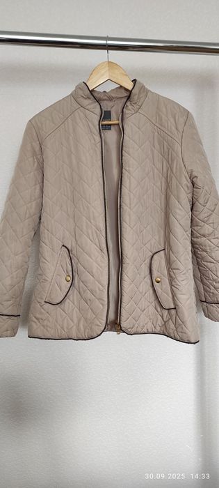 Куртка жіноча осіння