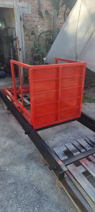 Строительный подьемник проходной г/п 1000кг мини лифт