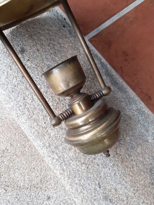 Candeeiro antigo em latão