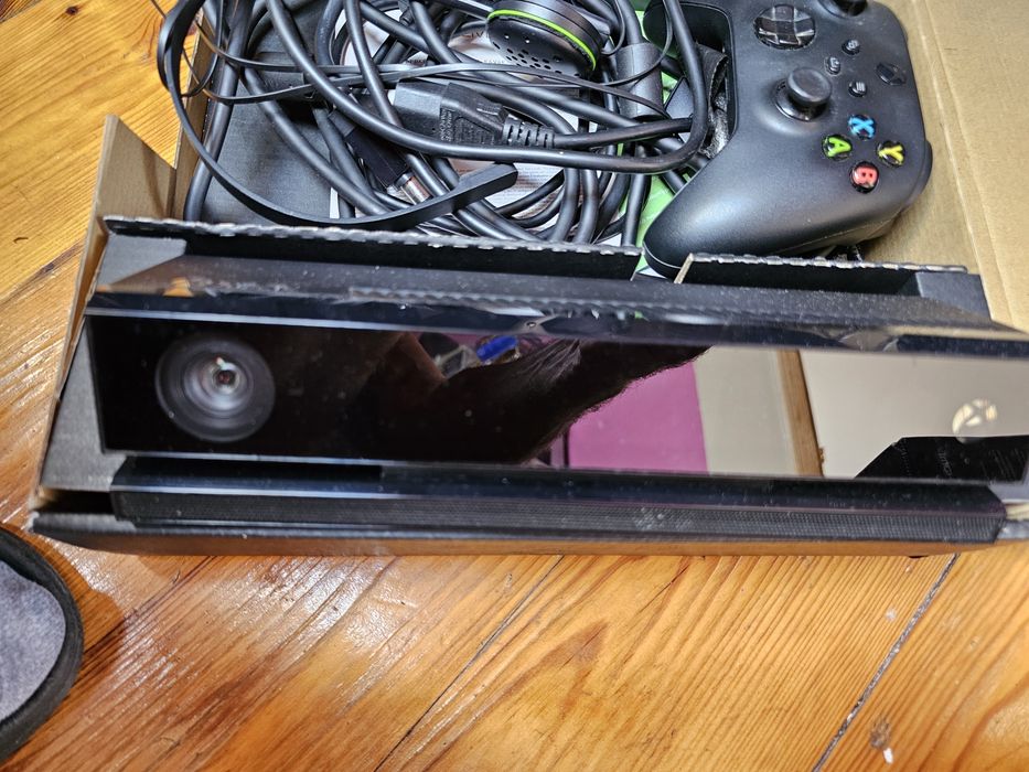 Xbox One 500gb  + kinect