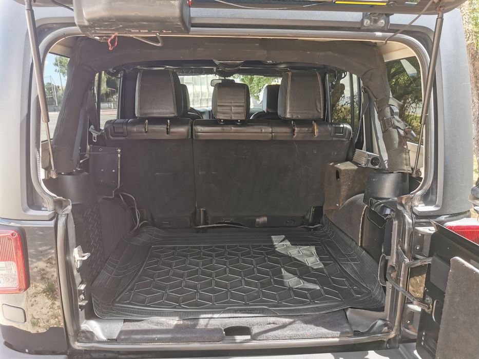 JEEP WRANGLER JK 2.8 CRD 200 cv versão Sahara 11/2014