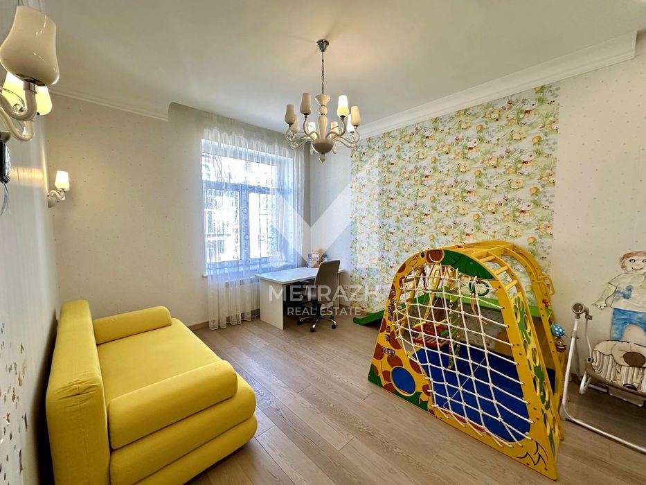 ЦІНУ ЗНИЖЕНО! Продаж 3к квартири у ЖК Воздвиженка 104 м2