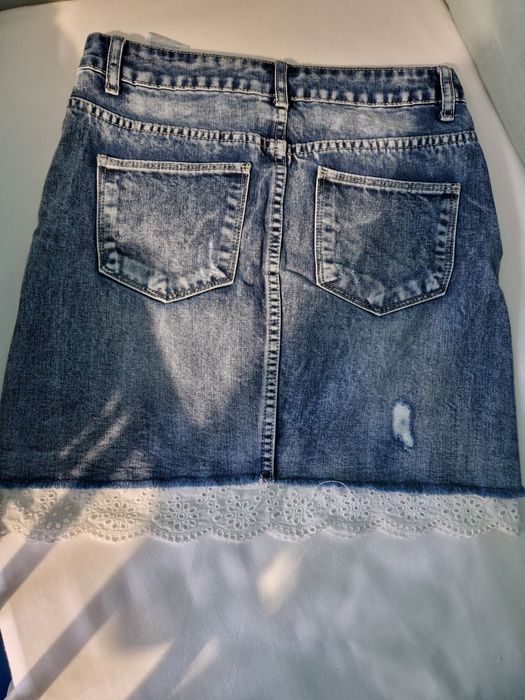 Spódnica jeansowa koronka