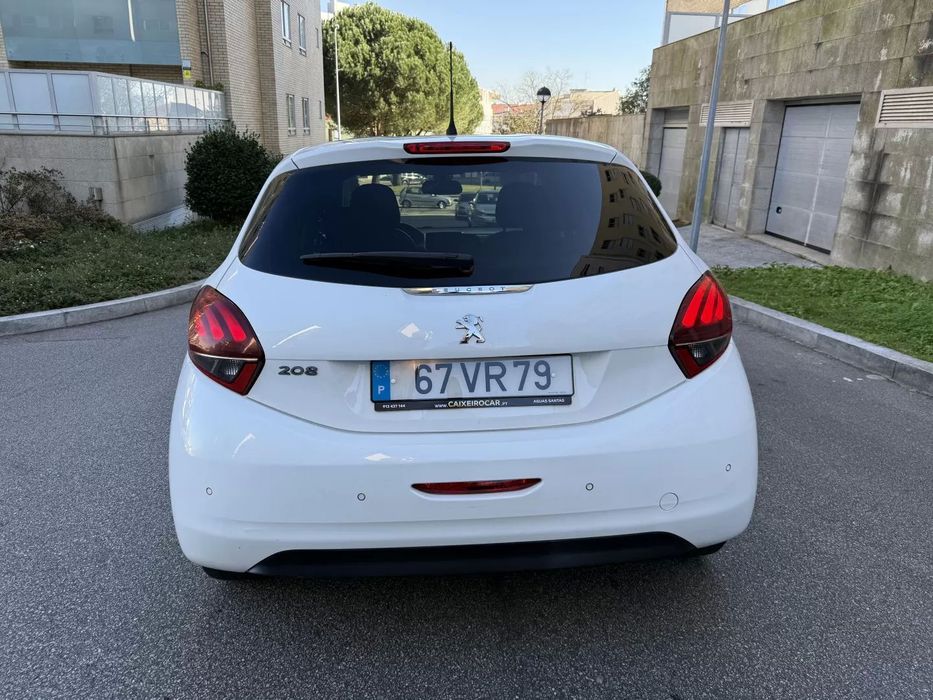 Peugeot 208 1.5 BlueHDi Signature
