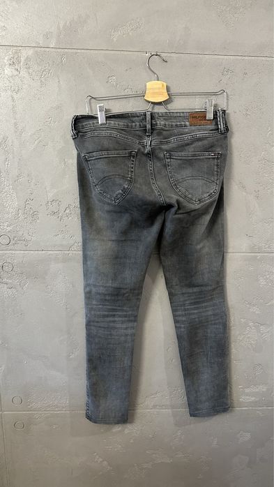 Szare jeansy Tommy Hilfiger W30 L34