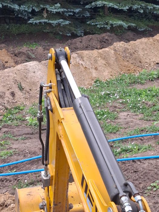 Uslugi mini koparką,miniładowarką,trktor