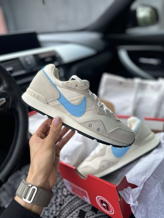 Жіночі оригінальні бігові кросівки Nike Venture Runner CK2948 114