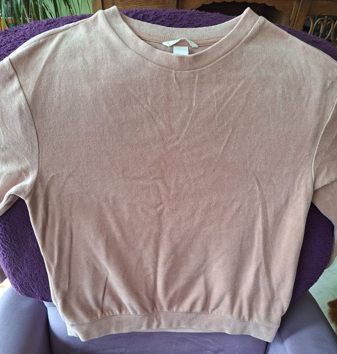 sweterek wkolorze morelowym