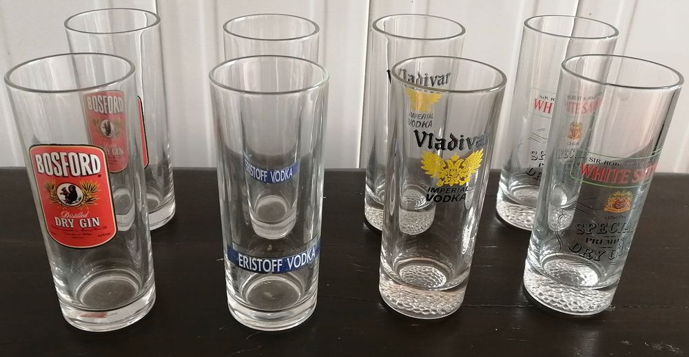 conjunto de copos com marca