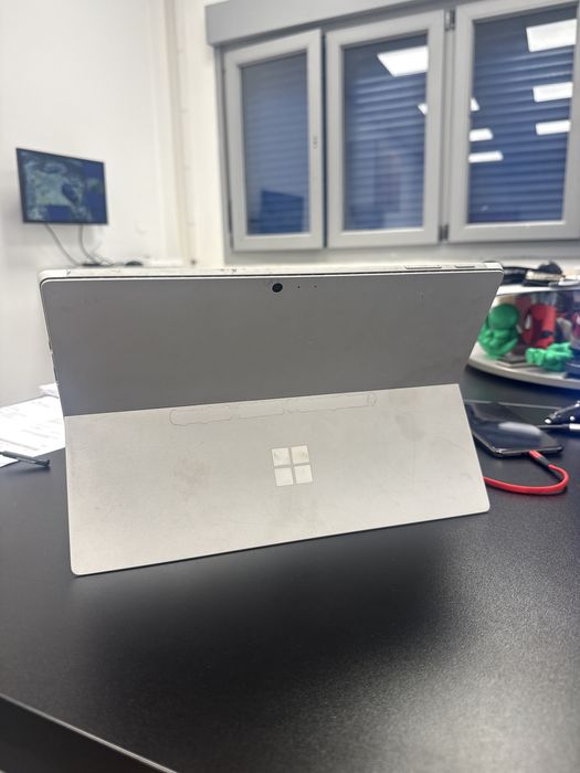 Microsoft Surface Pro 5