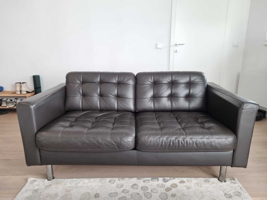 LANDSKRONA
Sofá 2 lugares, Grann/Bomstad preto/madeira (IKEA)