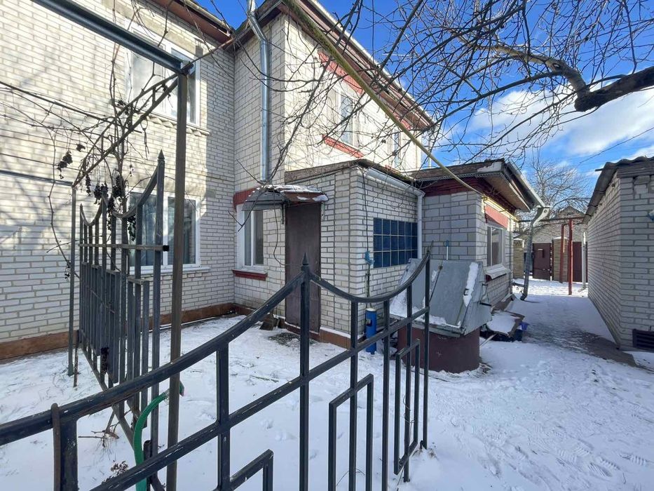 Продам будинок в селі Халеп'я