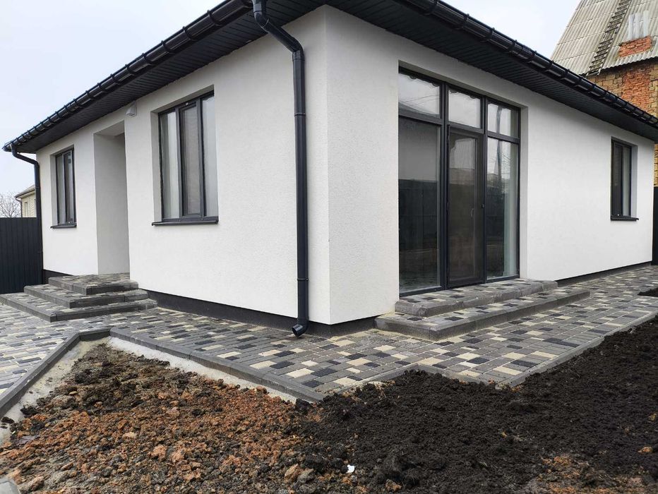 Новый дом в центре Нерубайска, общ 90 м, 3 комнаты. Рядом Усатово.