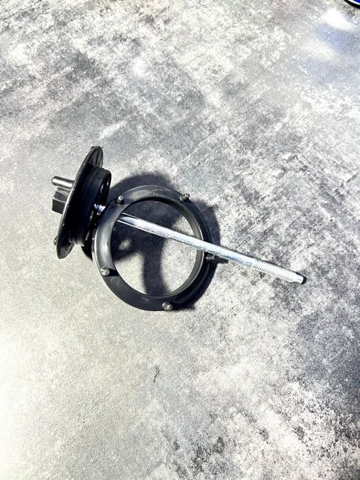 Тримач запаски хундай туксон.