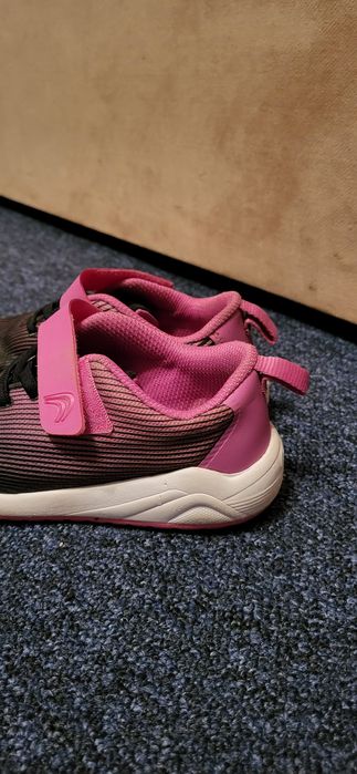 Кросівки Clarks для дівчинки