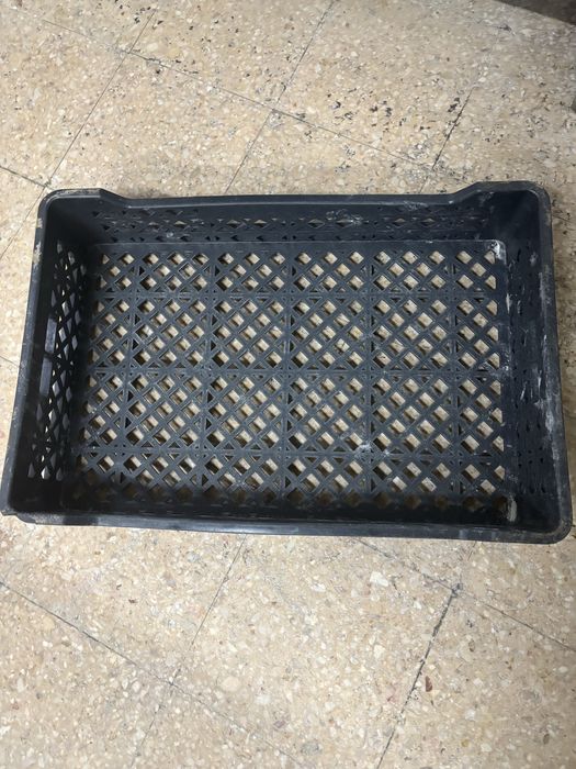 Vende-se Tabuleiros para Pastelaria e Padaria