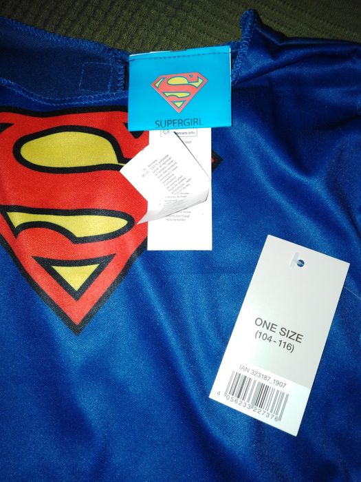 Strój plus gratis karnawałowy supergirl/superboyRoz. 104-116 i naklejk