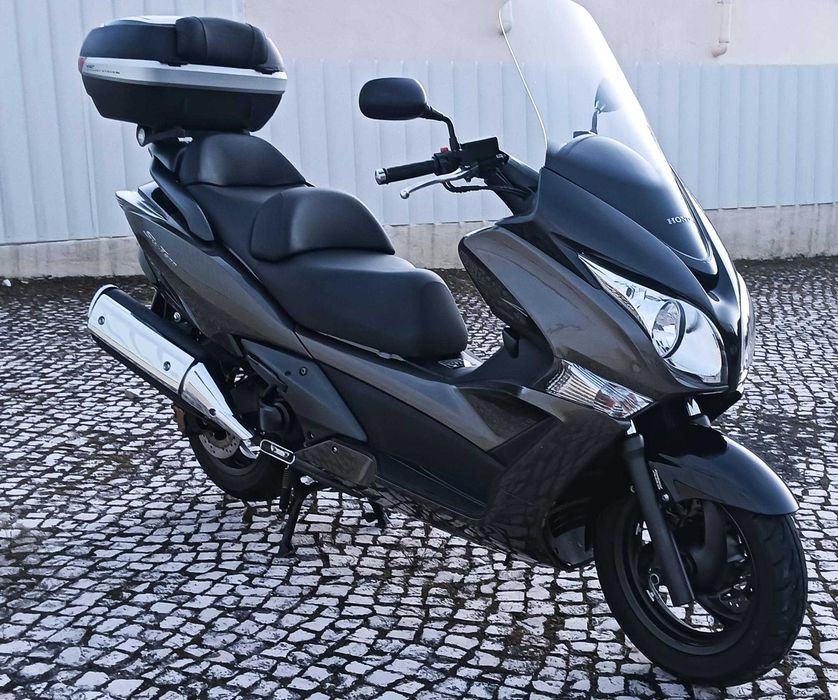 HONDA SW-T 600 de 2012, - Como nova!