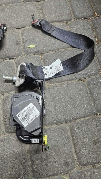 NISSAN LEAF II Pas Bezpieczeństwa Tył Tylny Lewy Prawy