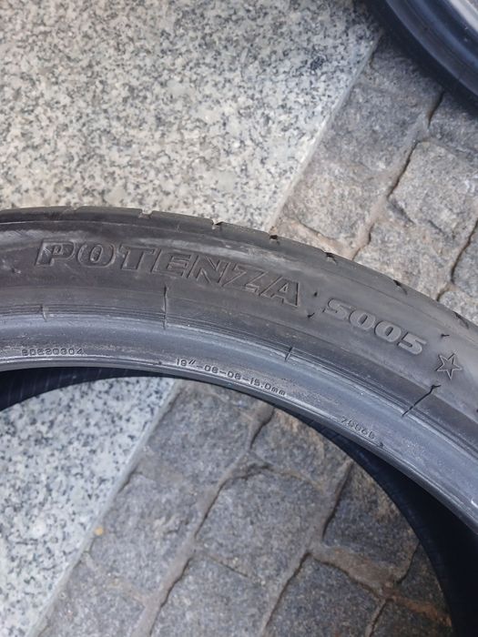 2 pneus 235 35 r19 Bridgestone