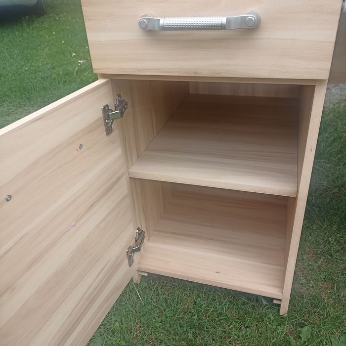 Biurko z szafką biurko