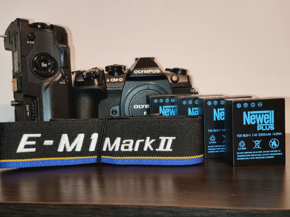 Bezlusterkowiec Olympus OM-D EM1mk2 + akcesoria