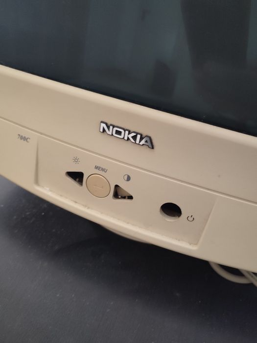 Vende-se Monitor Nokia CRT 17" 700C