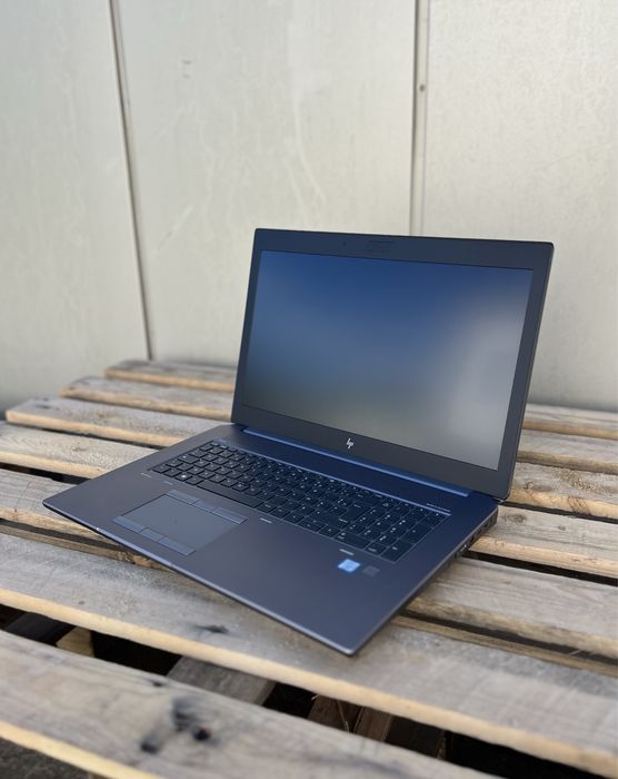 Quadro T1000 4GB/Ноутбук HP ZBook 17 G6/i5-9400H/16GB/512M2/17.2"FHD