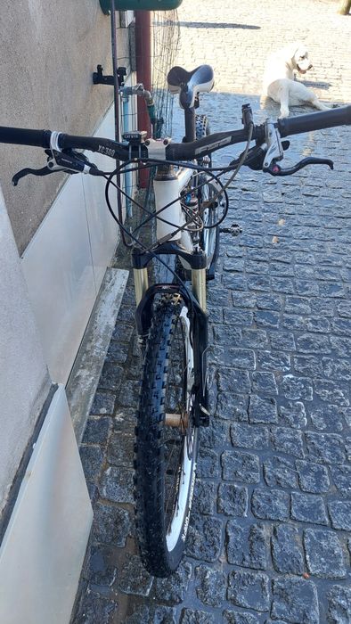 Bicicleta BTT Focus suspensão total