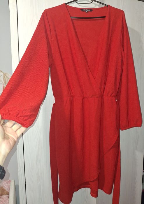 Sukienka czerwona piękna Top Secret M