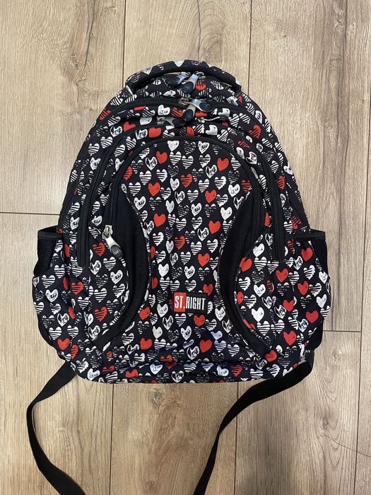 Plecak st right czarny czerwono białe serduszka