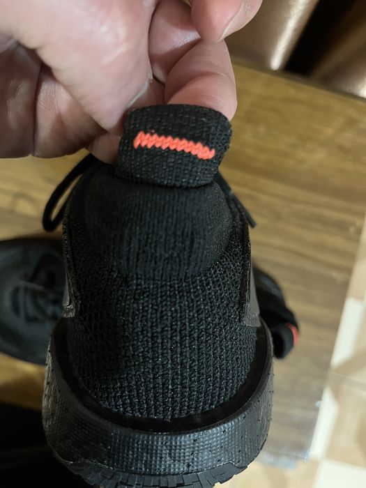 Кросівки  adidas Взуття для бігу Pulse Boost Hd M EG9970 Чорний
