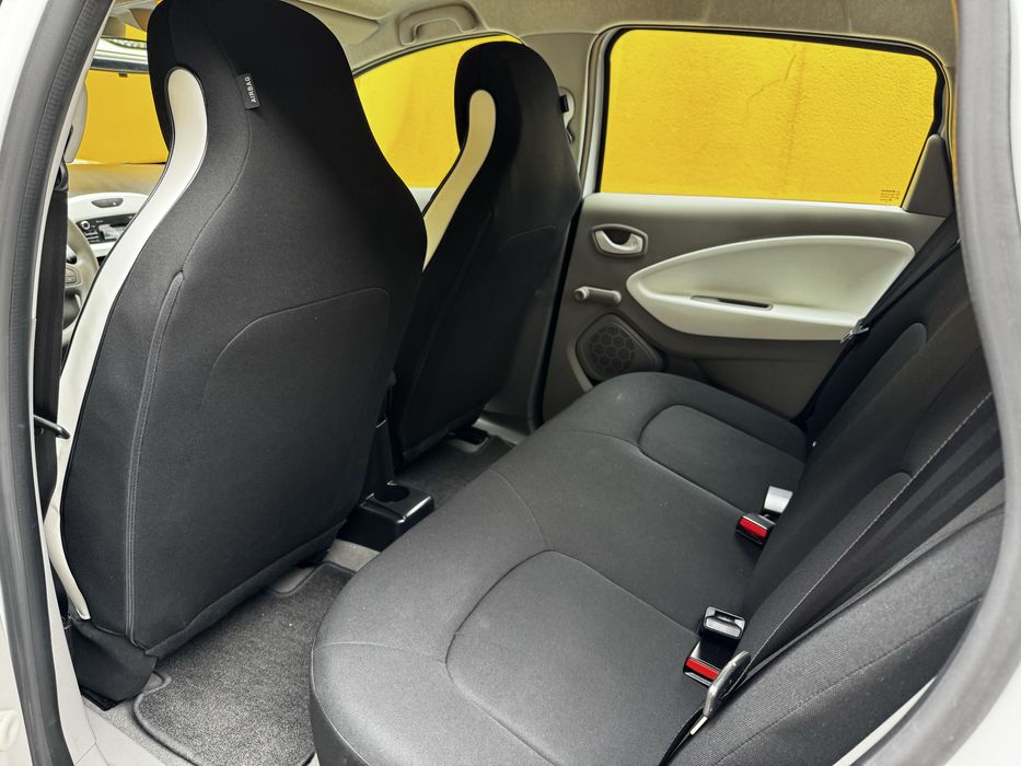 Zoe 40kw 34600km de 2018 estado Novo COM BATARIAS