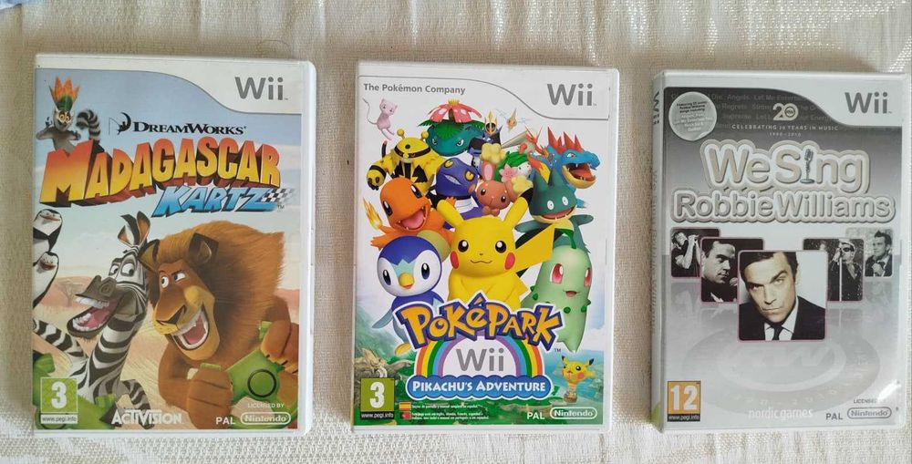 Coleção de Jogos Nintendo Wii +  2 consolas Wii — 2 consolas, 20 jogos, 6 comandos