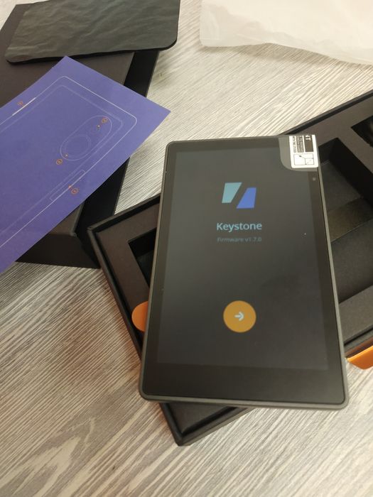 Криптогаманець KEYSTONE 3 PRO